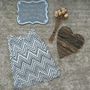 ❎GIFTED❎ Loveapella Split Back Tank